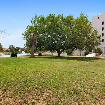 The Oura Албуфейра